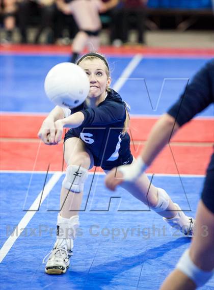 Thumbnail 2 in Dove Creek vs. Vail Christian (CHSAA 1A Pool 1) photogallery.
