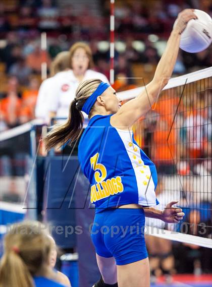 Thumbnail 1 in Dove Creek vs. Vail Christian (CHSAA 1A Pool 1) photogallery.