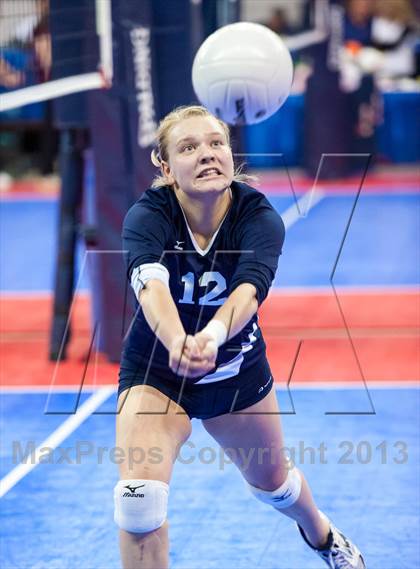 Thumbnail 3 in Dove Creek vs. Vail Christian (CHSAA 1A Pool 1) photogallery.