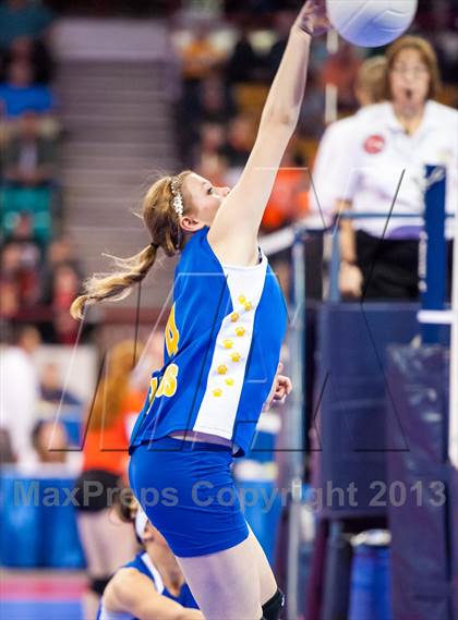 Thumbnail 1 in Dove Creek vs. Vail Christian (CHSAA 1A Pool 1) photogallery.