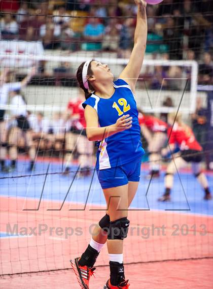 Thumbnail 3 in Dove Creek vs. Vail Christian (CHSAA 1A Pool 1) photogallery.
