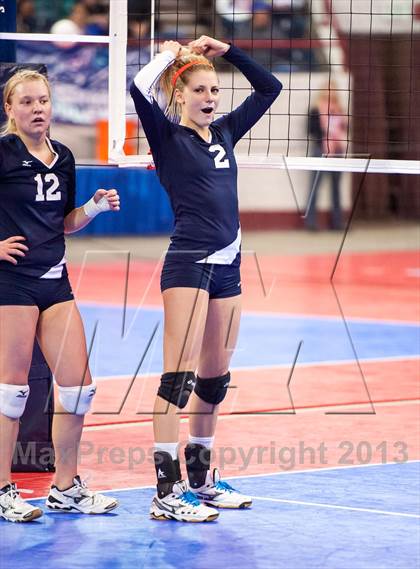 Thumbnail 2 in Dove Creek vs. Vail Christian (CHSAA 1A Pool 1) photogallery.