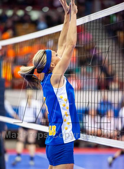 Thumbnail 1 in Dove Creek vs. Vail Christian (CHSAA 1A Pool 1) photogallery.