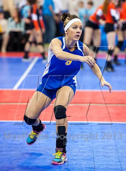 Thumbnail 3 in Dove Creek vs. Vail Christian (CHSAA 1A Pool 1) photogallery.