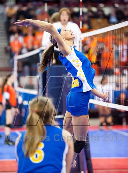 Thumbnail 3 in Dove Creek vs. Vail Christian (CHSAA 1A Pool 1) photogallery.