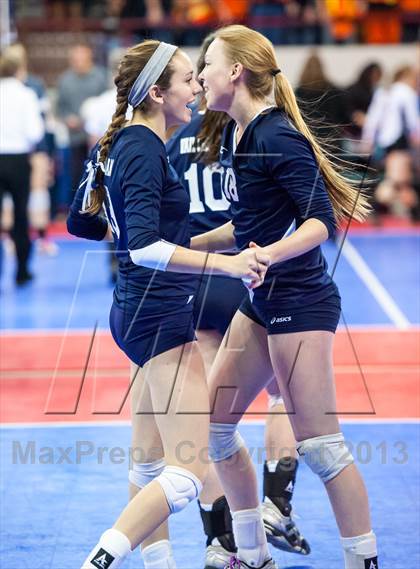 Thumbnail 1 in Dove Creek vs. Vail Christian (CHSAA 1A Pool 1) photogallery.