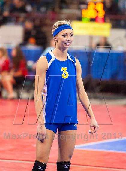 Thumbnail 2 in Dove Creek vs. Vail Christian (CHSAA 1A Pool 1) photogallery.