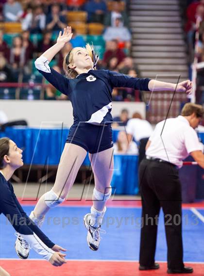 Thumbnail 1 in Dove Creek vs. Vail Christian (CHSAA 1A Pool 1) photogallery.