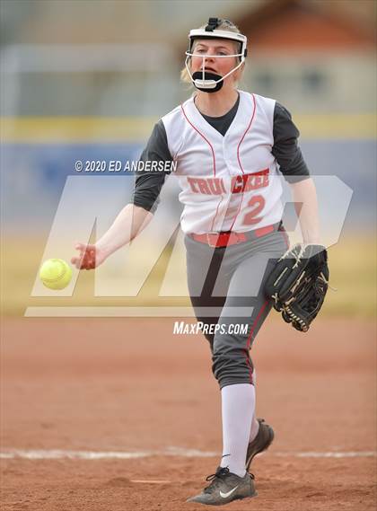 Thumbnail 2 in Yerington vs. Truckee (Yerington Tournament) photogallery.