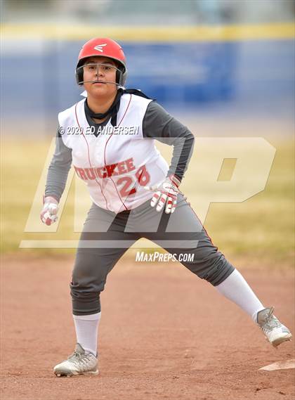 Thumbnail 2 in Yerington vs. Truckee (Yerington Tournament) photogallery.
