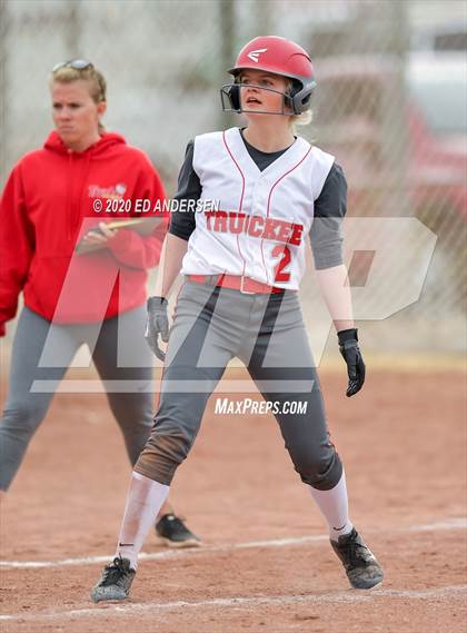 Thumbnail 1 in Yerington vs. Truckee (Yerington Tournament) photogallery.