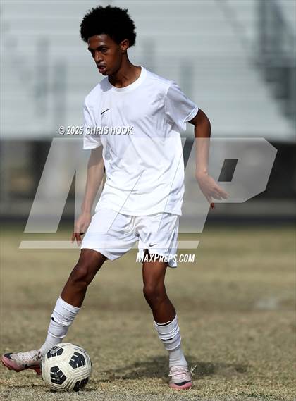 Thumbnail 1 in Tucson High Magnet School vs Sahuaro (Ismael Arce Invitational) photogallery.