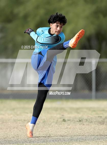 Thumbnail 3 in Tucson High Magnet School vs Sahuaro (Ismael Arce Invitational) photogallery.
