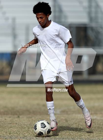 Thumbnail 3 in Tucson High Magnet School vs Sahuaro (Ismael Arce Invitational) photogallery.