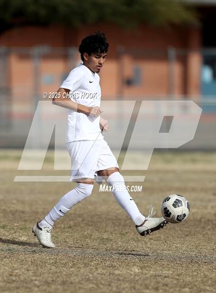 Thumbnail 3 in Tucson High Magnet School vs Sahuaro (Ismael Arce Invitational) photogallery.