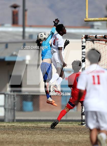 Thumbnail 2 in Tucson High Magnet School vs Sahuaro (Ismael Arce Invitational) photogallery.