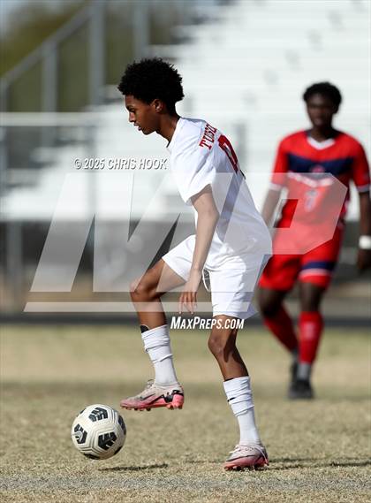 Thumbnail 3 in Tucson High Magnet School vs Sahuaro (Ismael Arce Invitational) photogallery.