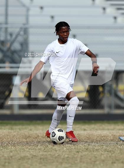 Thumbnail 3 in Tucson High Magnet School vs Sahuaro (Ismael Arce Invitational) photogallery.