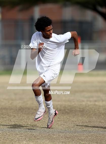 Thumbnail 2 in Tucson High Magnet School vs Sahuaro (Ismael Arce Invitational) photogallery.