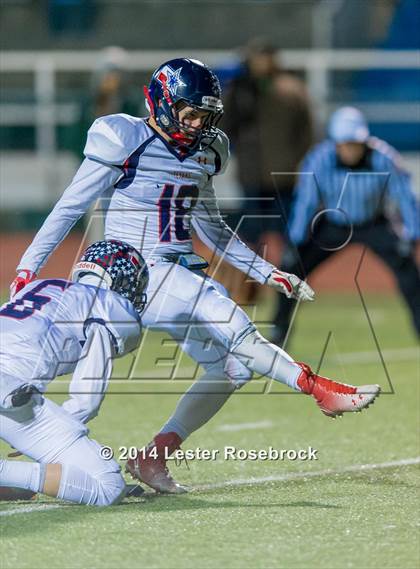 Thumbnail 2 in Wimberley vs. Pearsall 4A D2 Bi-District photogallery.