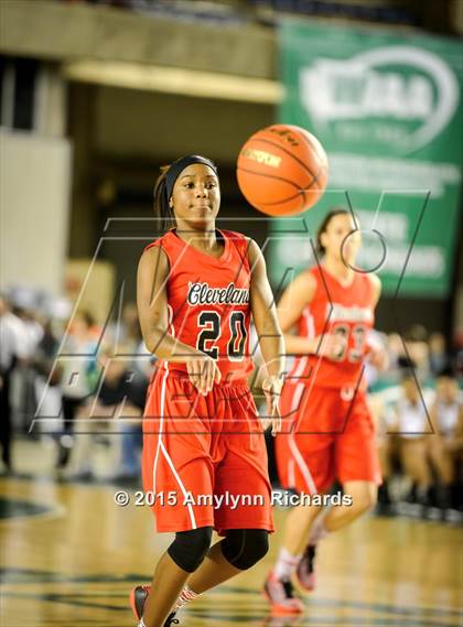 Thumbnail 2 in Cleveland vs. Lynnwood (WIAA 3A State) photogallery.