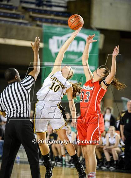 Thumbnail 1 in Cleveland vs. Lynnwood (WIAA 3A State) photogallery.