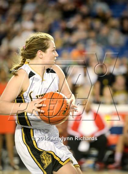Thumbnail 3 in Cleveland vs. Lynnwood (WIAA 3A State) photogallery.