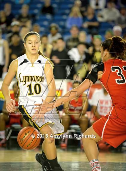 Thumbnail 2 in Cleveland vs. Lynnwood (WIAA 3A State) photogallery.