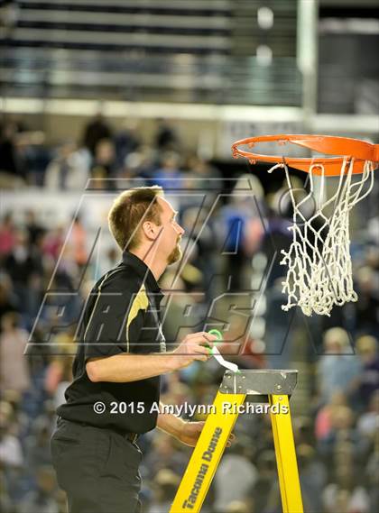 Thumbnail 1 in Cleveland vs. Lynnwood (WIAA 3A State) photogallery.