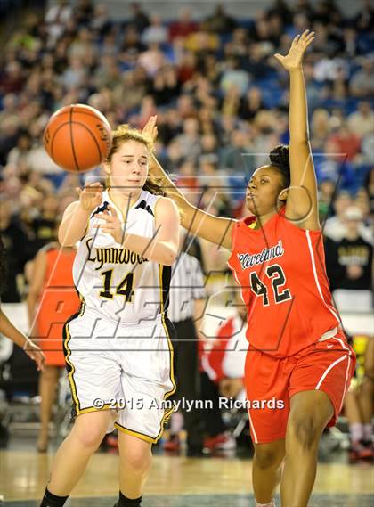 Thumbnail 3 in Cleveland vs. Lynnwood (WIAA 3A State) photogallery.