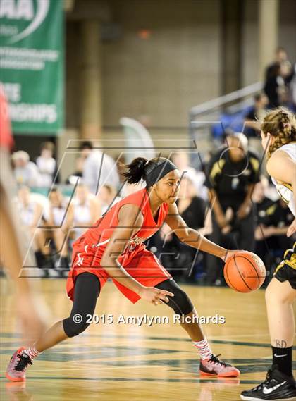 Thumbnail 3 in Cleveland vs. Lynnwood (WIAA 3A State) photogallery.