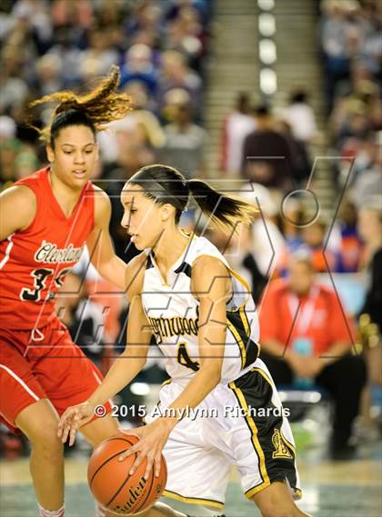 Thumbnail 2 in Cleveland vs. Lynnwood (WIAA 3A State) photogallery.