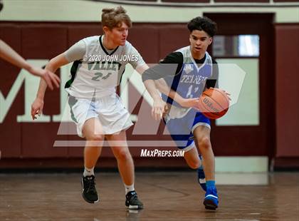 Thumbnail 3 in Pascack Valley vs Teaneck (Bergen Invitational) photogallery.