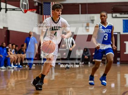 Thumbnail 3 in Pascack Valley vs Teaneck (Bergen Invitational) photogallery.