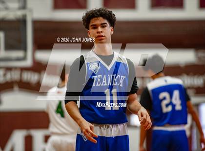 Thumbnail 1 in Pascack Valley vs Teaneck (Bergen Invitational) photogallery.