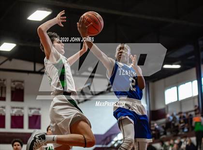 Thumbnail 2 in Pascack Valley vs Teaneck (Bergen Invitational) photogallery.