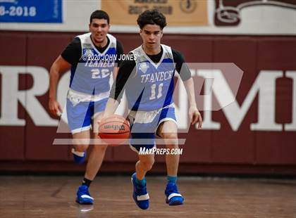 Thumbnail 1 in Pascack Valley vs Teaneck (Bergen Invitational) photogallery.