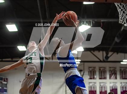 Thumbnail 1 in Pascack Valley vs Teaneck (Bergen Invitational) photogallery.