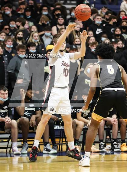 Thumbnail 3 in Rush-Henrietta vs. Hilton (Section 5 Class AA Semifinal) photogallery.