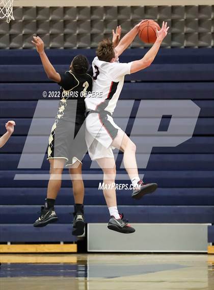Thumbnail 2 in Rush-Henrietta vs. Hilton (Section 5 Class AA Semifinal) photogallery.