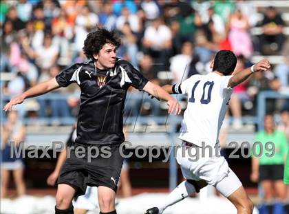 Thumbnail 3 in Lincoln vs. Rocky Mountain (CHSAA 5A District Playoffs) photogallery.