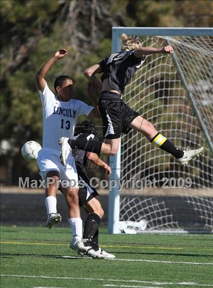 Thumbnail 2 in Lincoln vs. Rocky Mountain (CHSAA 5A District Playoffs) photogallery.