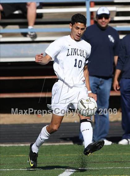 Thumbnail 3 in Lincoln vs. Rocky Mountain (CHSAA 5A District Playoffs) photogallery.