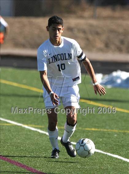 Thumbnail 2 in Lincoln vs. Rocky Mountain (CHSAA 5A District Playoffs) photogallery.