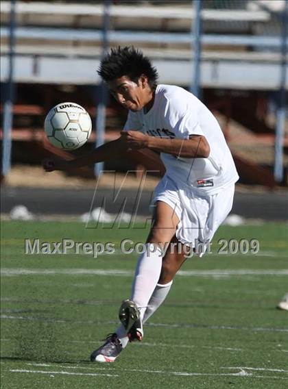 Thumbnail 1 in Lincoln vs. Rocky Mountain (CHSAA 5A District Playoffs) photogallery.
