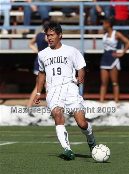 Thumbnail 1 in Lincoln vs. Rocky Mountain (CHSAA 5A District Playoffs) photogallery.