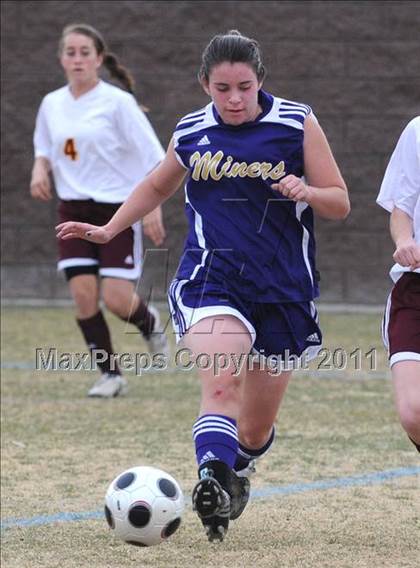 Thumbnail 2 in Sunrise Mountainvs Liberty (Las Vegas Kickoff) photogallery.
