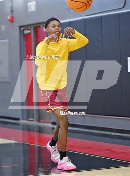 Thumbnail 1 in Barstow vs. Golden Valley photogallery.