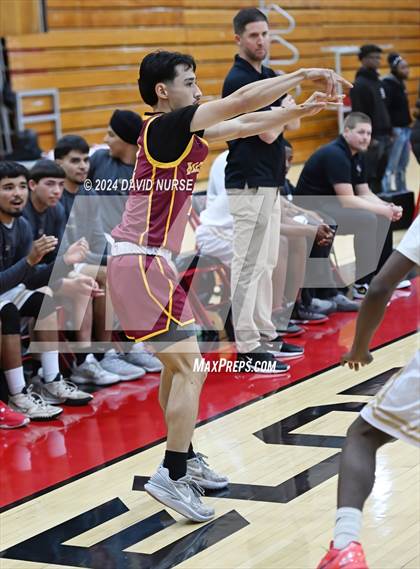 Thumbnail 2 in Barstow vs. Golden Valley photogallery.