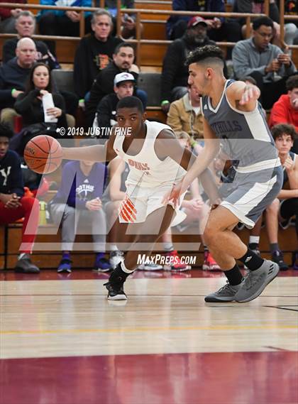 Thumbnail 1 in Poly vs. Foothills Christian (Torrey Pines Holiday Classic) photogallery.